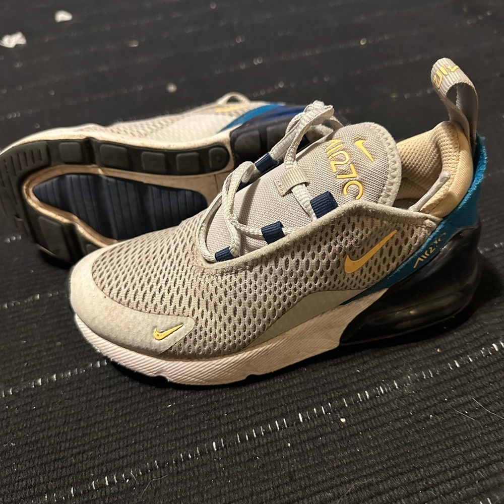 Hardly worn!